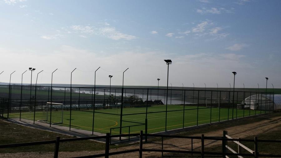 BALTA SULIMANU - MARTIE 2014 - sulimanu-teren-fotbal-la-pescuit.jpg